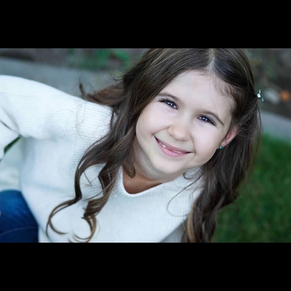 Meet your Posher, Mandy - Picture 2 of 3